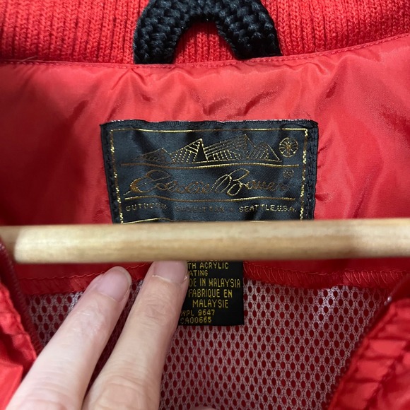 Eddie Bauer Mens Red Nylon Zip Up Windbreaker Jacket Size Medium - Picture 4 of 8